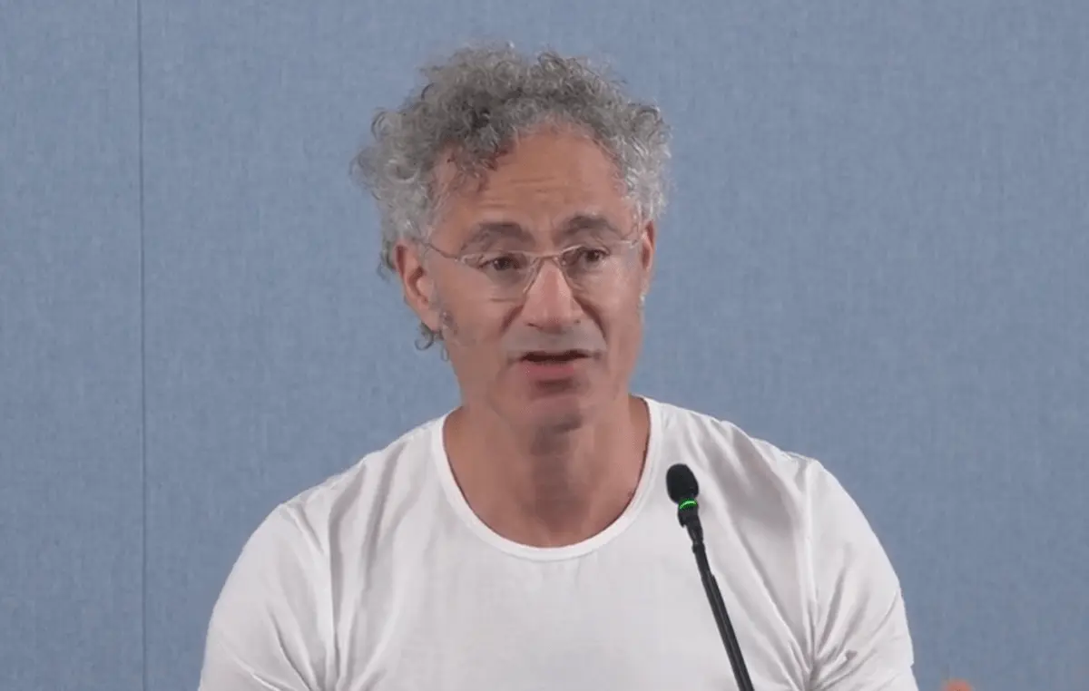 CEO Palantir gọi AI “Marxist” sau quý lợi nhuận kỷ lục 1,1 tỷ USD 1 ceo palantir goi ai marxist sau quy loi nhuan ky luc 11 ty usd