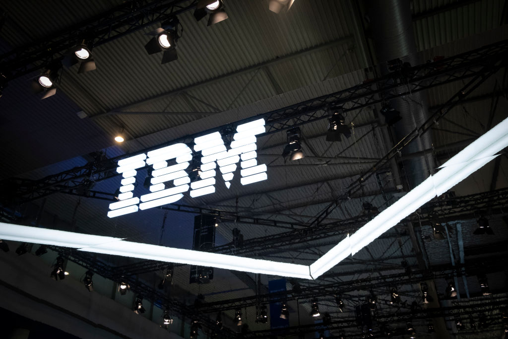 ibm hop tac voi openai dao tao hang chuc nghin tu van vien cho cong nghe ai