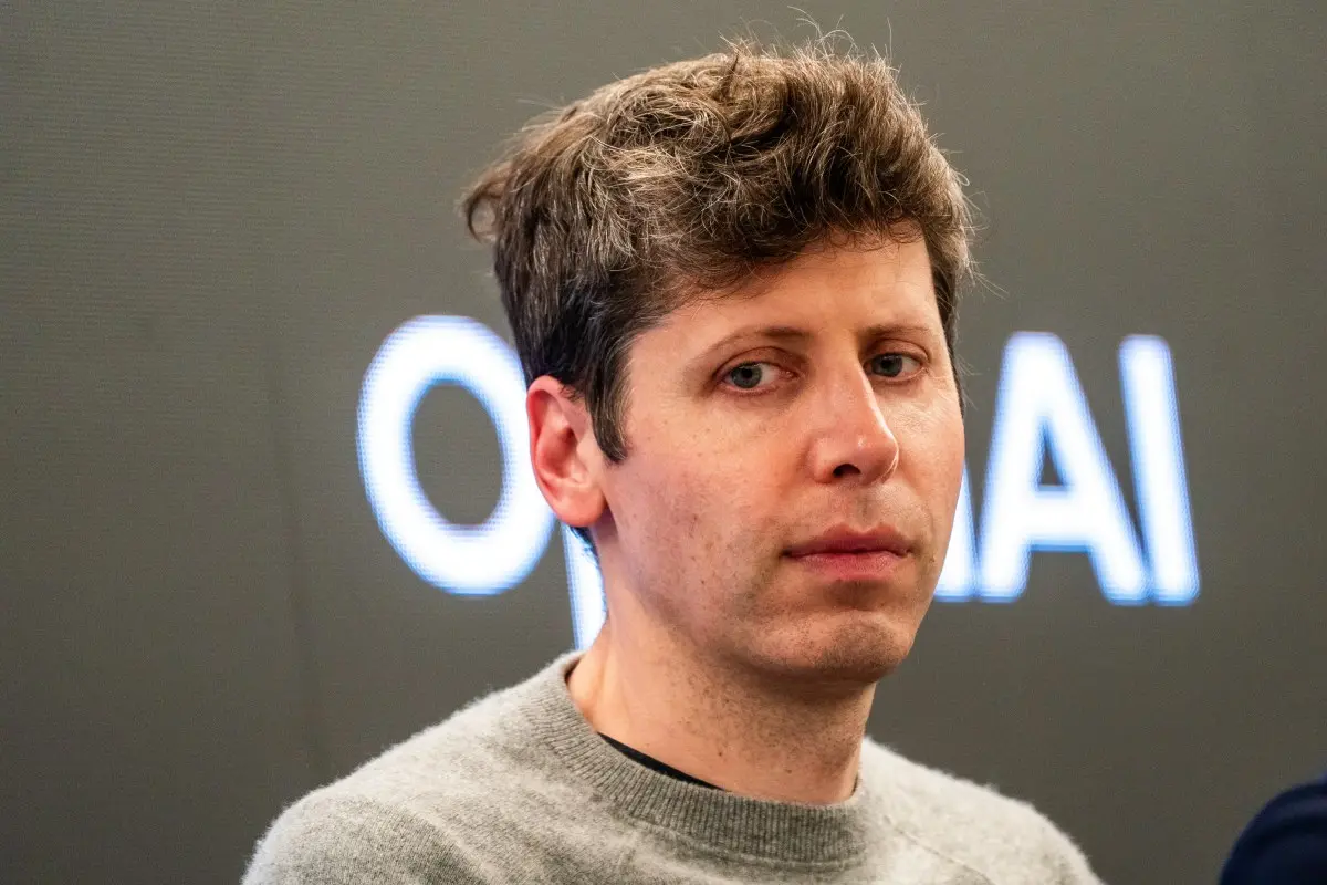 sam altman de xuat chatgpt work lam tro ly gia dinh cho phu huynh